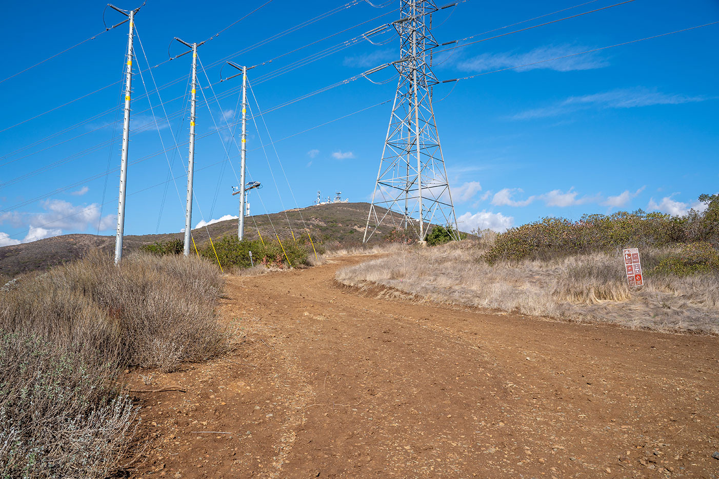 nighthawk-trail-start.jpg