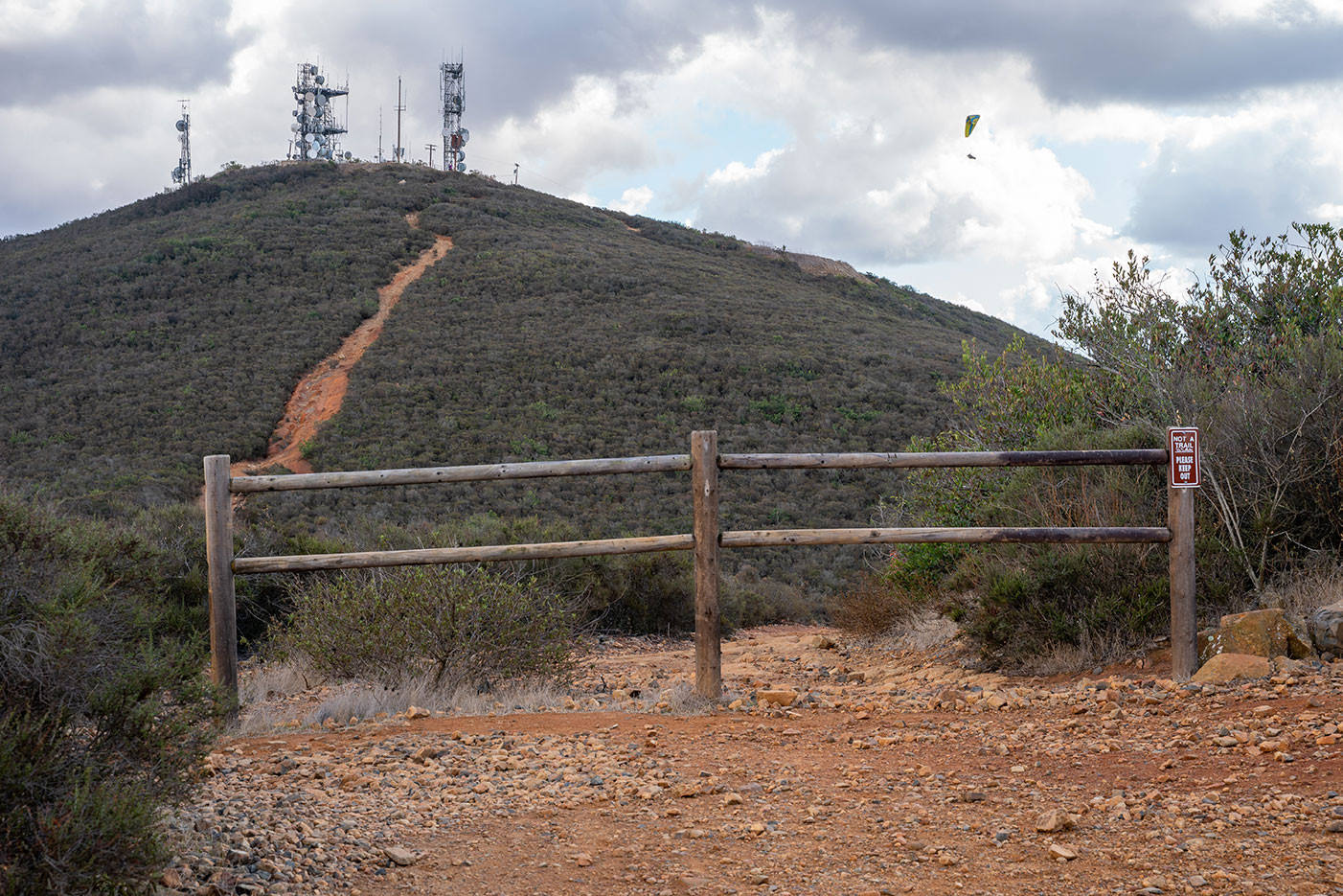 glider-point-black-mountain.jpg